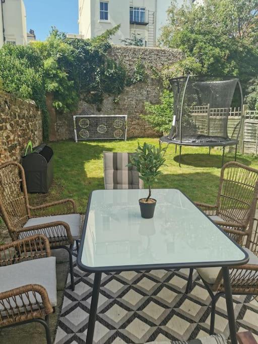 Victorian Flat Close To Station With Large Garden Apartment Brighton Exterior photo